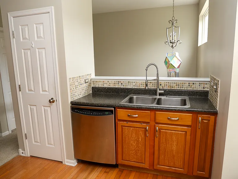 217 Comstock Dr — Photo 22