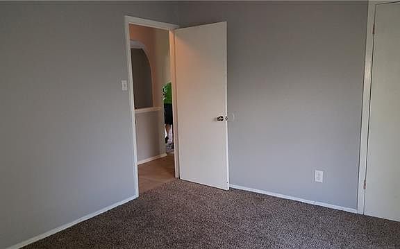 2nd image of 3812 Royal Crest Dr