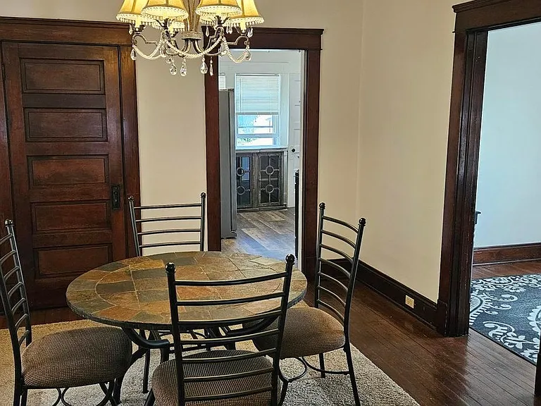 1014 Auburn Ave #UP — Photo 4