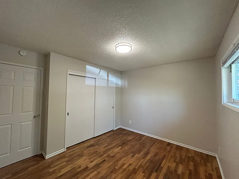 2407 Burcham St — Photo 9