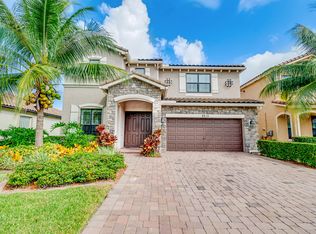 8815 Willow Cove Ln, Lake Worth, FL 33467