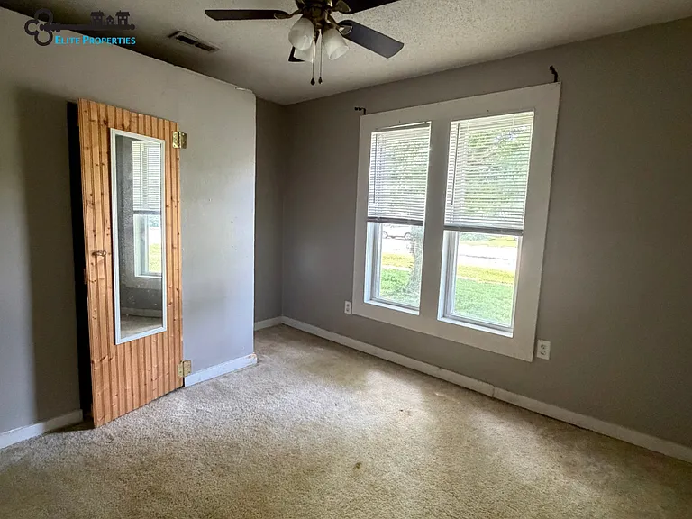 141 Jasper St — Photo 6