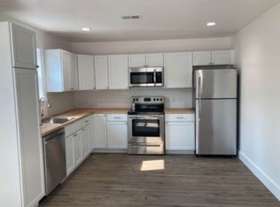 104 E Maple St SUITE 3, Holly, MI 48442