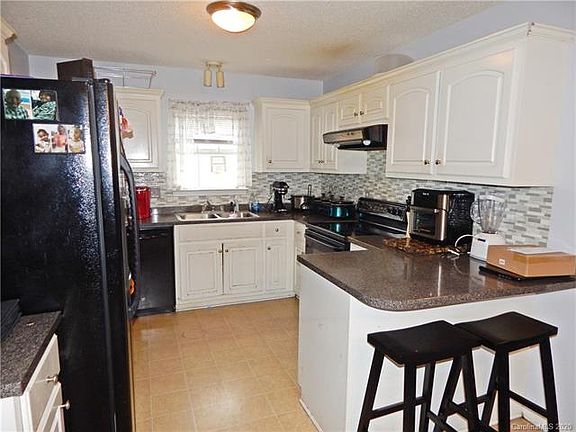 4th image of 329 Bynum Ave
