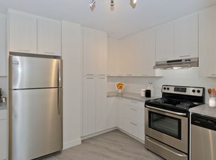 Varsity Square Apartments, Calgary, AB T3A 0Z8