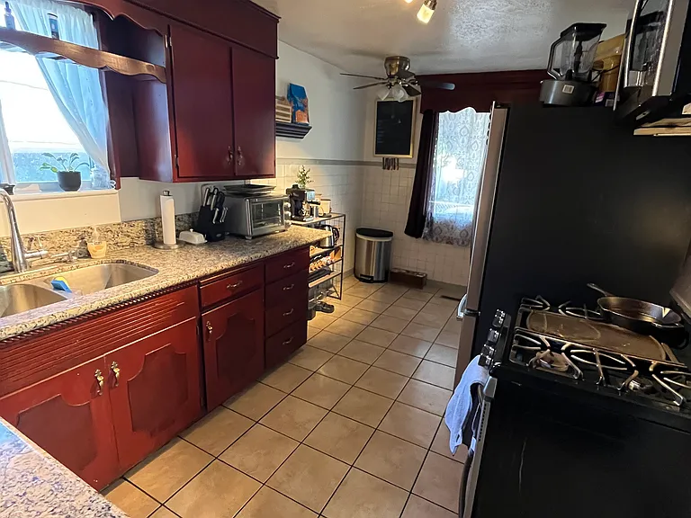 8037 S Allen St W — Photo 9