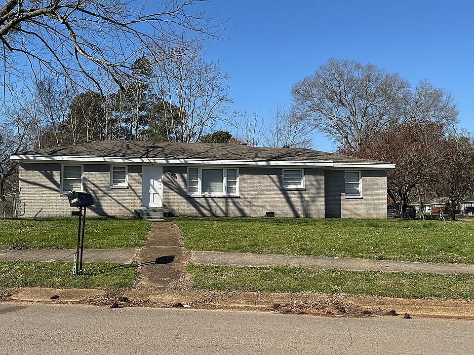 1st image of 4503 Kenwood Dr NW