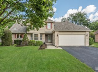 505 Turnberry Dr, North Aurora, IL 60542