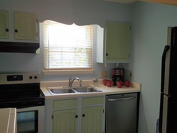 Kitchen from Passthru