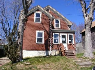 25 Hope St, Acushnet, MA 02743