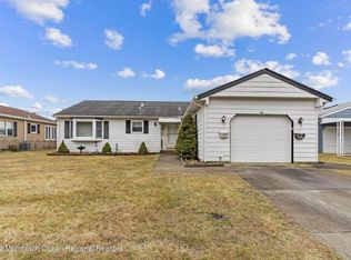 42 Doral Dr, Toms River, NJ 08757