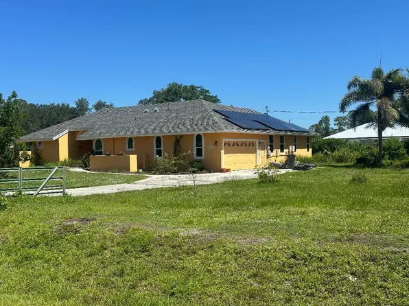 15185 Tangelo Boulevard, The Acreage, FL 33412