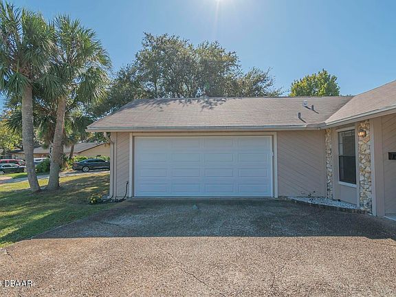 4th image of 590 Touchstone Cir