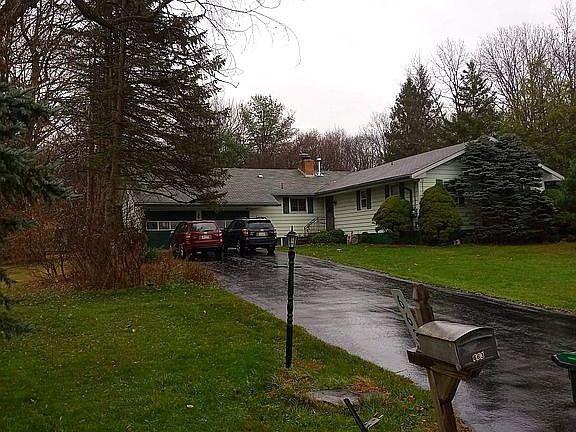 3rd image of 663 Belmont Ave