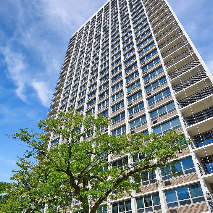1st image of 88 W Schiller St APT 2606L