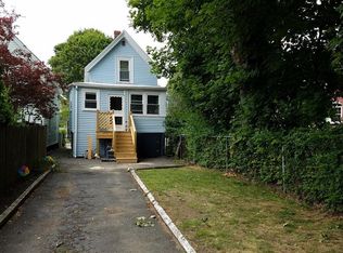 43 Glenwood St, Lynn, MA 01902