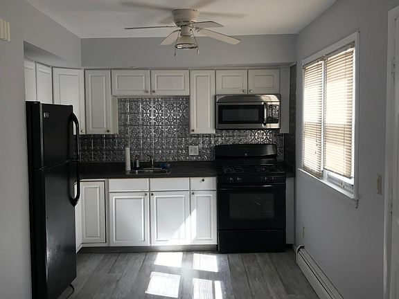 3rd image of 58 Grantwood Ave #1