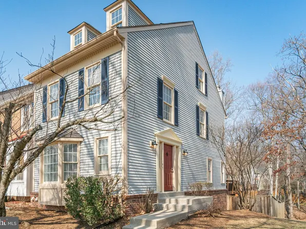 8451 Canyon Oak Dr, Springfield, VA 22153