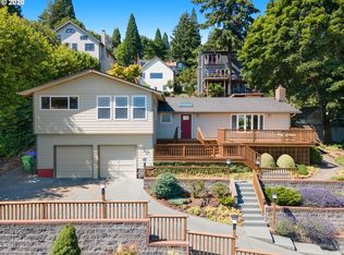 3723 SW Hillside Dr, Portland, OR 97221