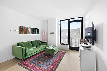 111 Montgomery Street, #7P