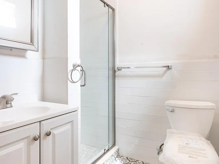 125 Cottage St #1 — Photo 4