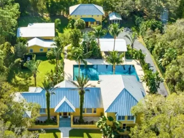 4615 4th St, Vero Beach, FL 32968