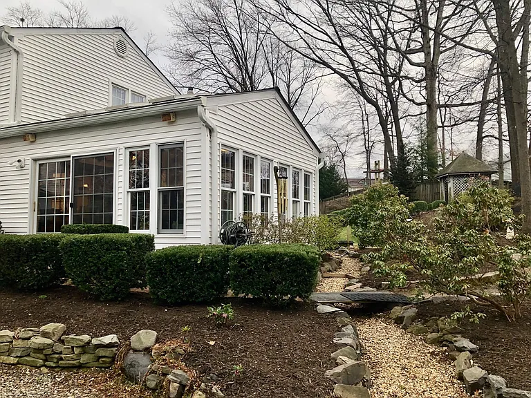 6364 Woodland Ridge Ct — Photo 9