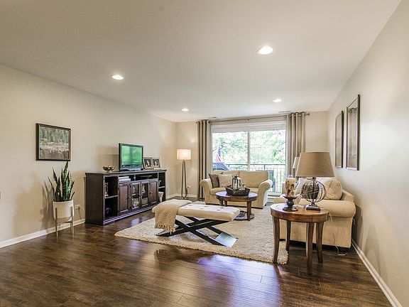 5th image of 601 Lake Hinsdale Dr APT 409