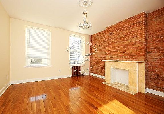 3rd image of 157 E 106th St APT 3