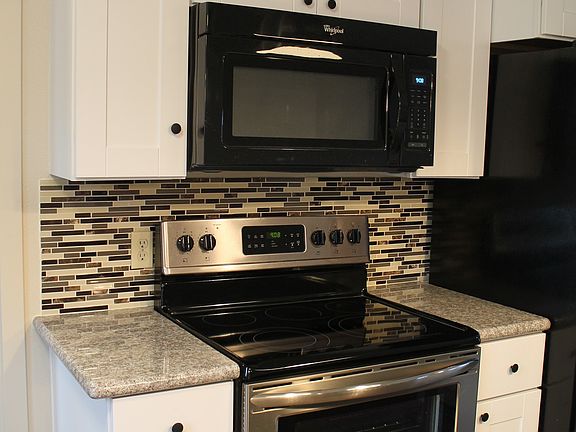 5th image of 300 SW 7th Ave Unit 129