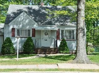 716 Pinewood Rd, Union, NJ 07083