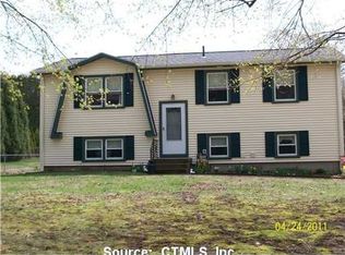 10 Caribou Dr, Norwich, CT 06360