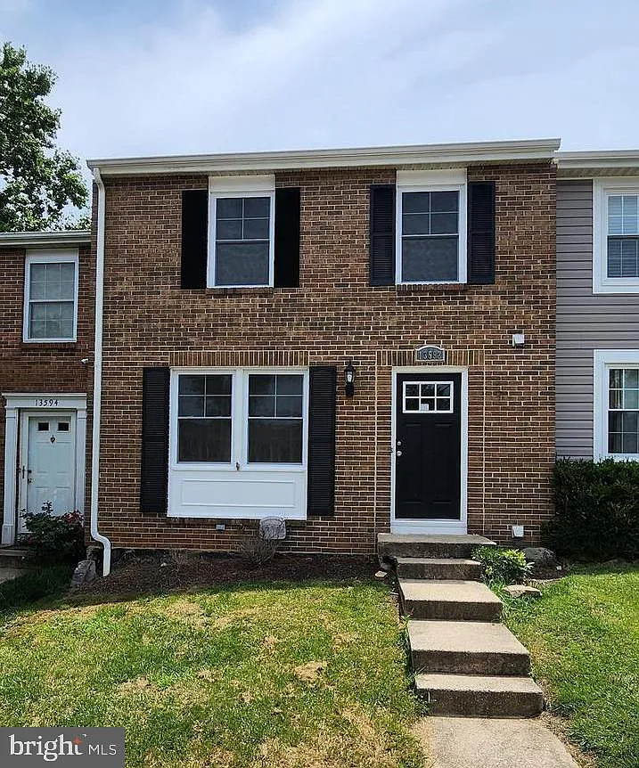3 bed, 3.0 bath, 1760 sqft, $2,500 — Photo 1