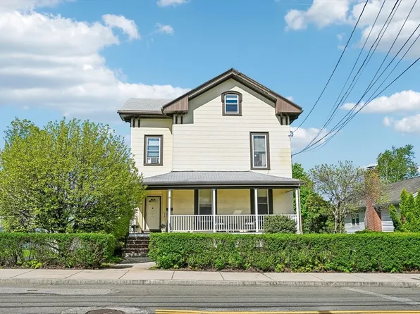 44 Warren Ave, Woburn, MA 01801
