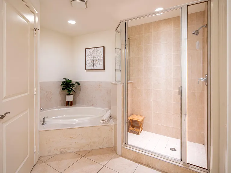 5793 Cape Harbour Dr #1116 — Photo 20