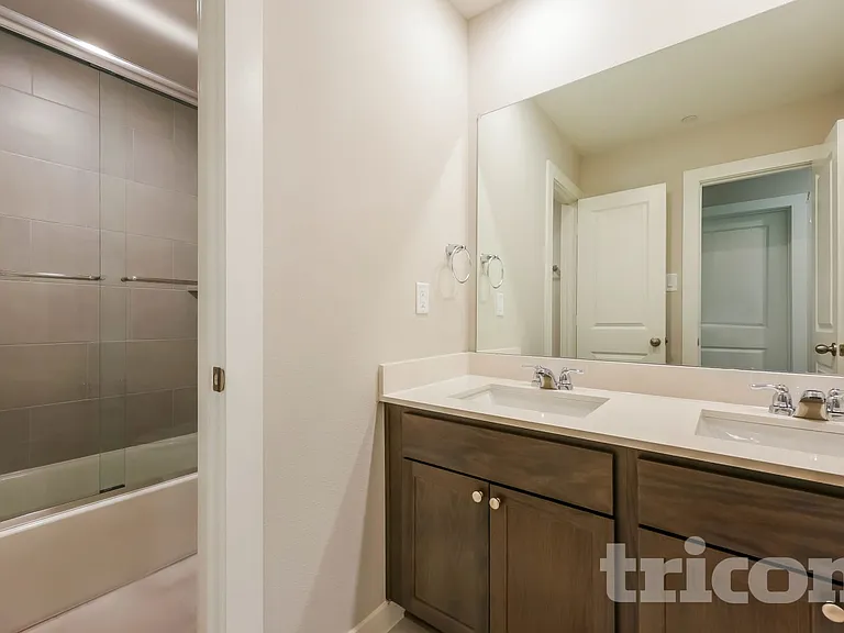 106 Cherwell Ct — Photo 12