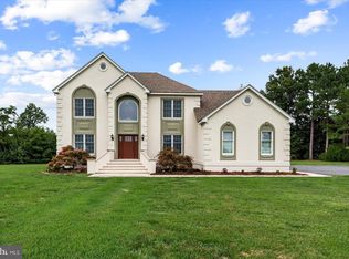 129 Coopers Point Ln, Tappahannock, VA 22560