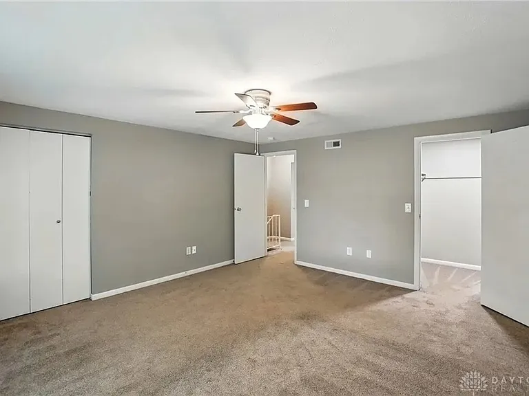 765 Clareridge Ln — Photo 12