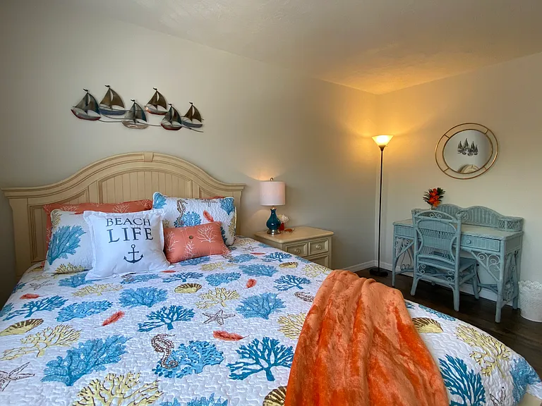 223 Columbia Dr #213 — Photo 42