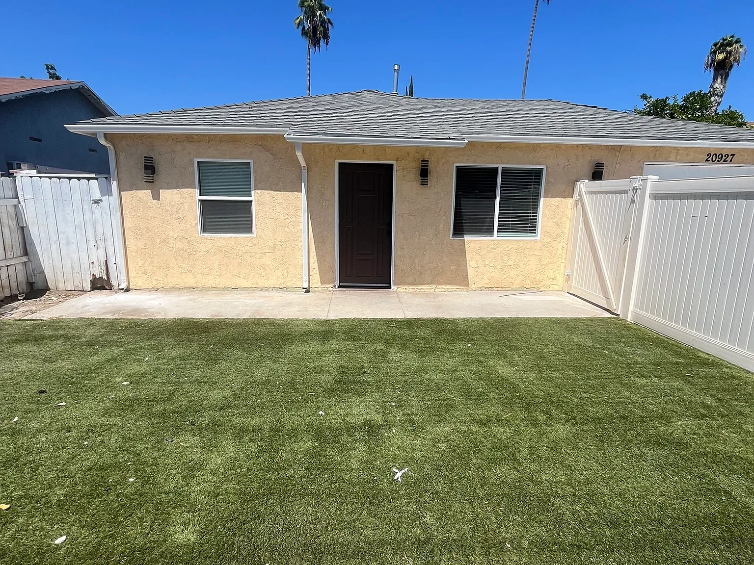 3 bed, 1200 sqft, $3,595 — Photo 1