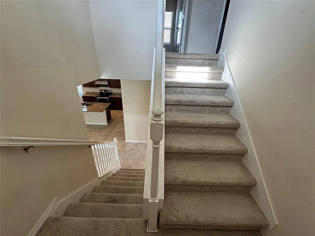 4 bed, 3.5 bath, 2477 sqft, $3,200 — Photo 4
