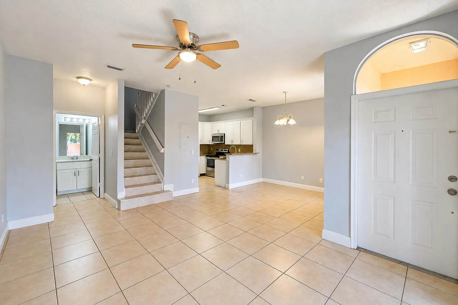 1405 S Santa Catalina Cir — Photo 1