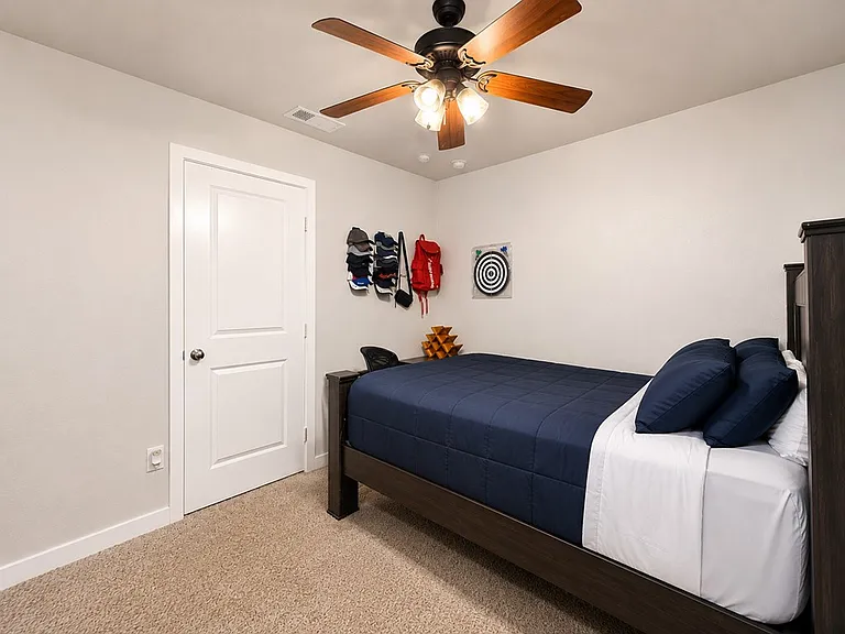 2122 Marfa Ln — Photo 13