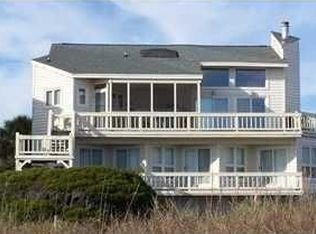 20 Beachwood E, Isle Of Palms, SC 29451