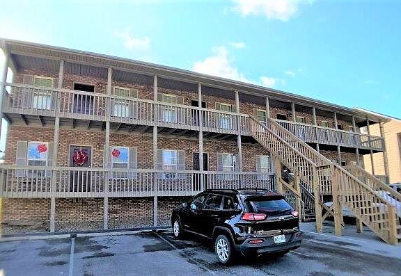 2nd image of 539 S Old Sevierville Pike #10589364