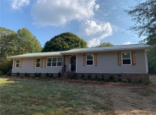 6498 Centerville Rosebud Rd, Loganville, GA 30052