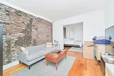 Rented by Living New York