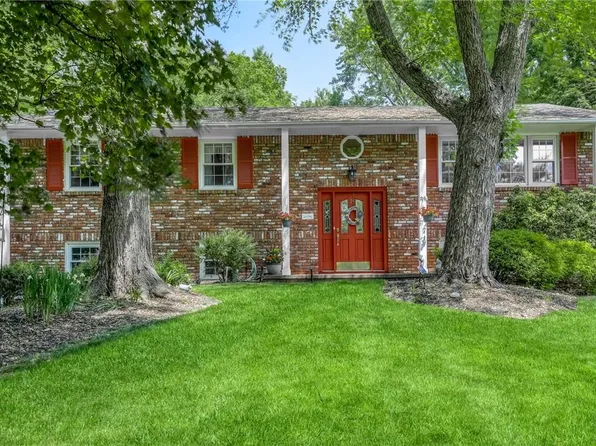 24 E Mayer Drive, Suffern, NY 10901