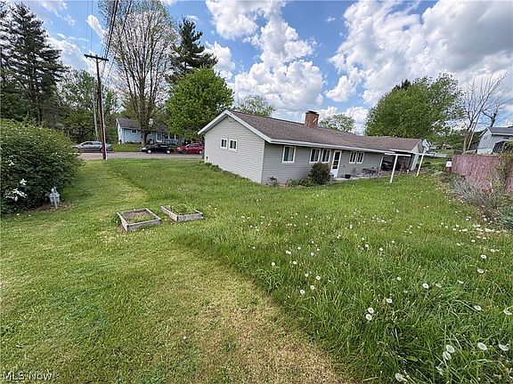 3rd image of 400 Cambridge Dr