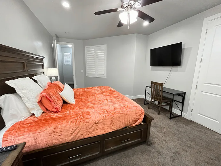 N Coral Ridge Dr — Photo 13